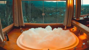 Deluxe Chalet | 1 bilik tidur, meja, Wi-fi percuma, cadar katil