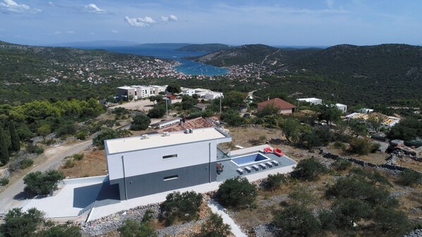 Exterior - Villa Grey, spectacular views over all central Dalmatian islands (Vinišće)