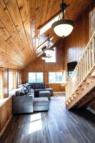 Little Narrows: The Ultimate Family Lake House