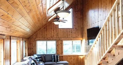 Little Narrows: The Ultimate Family Lake House