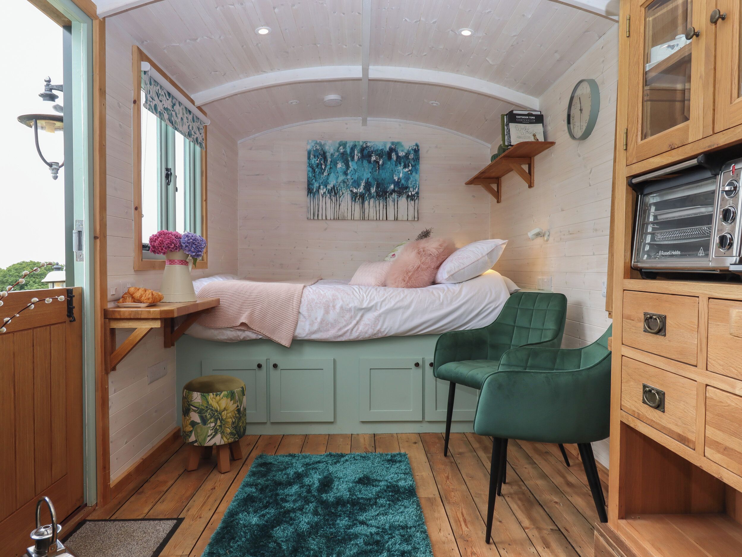 Lottie's Hut, Pet Friendly, With Open Fire In Okehampton - Okehampton