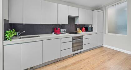 Captivating 3-bed House in London Holland Park