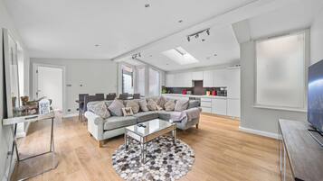 House | Living area | TV