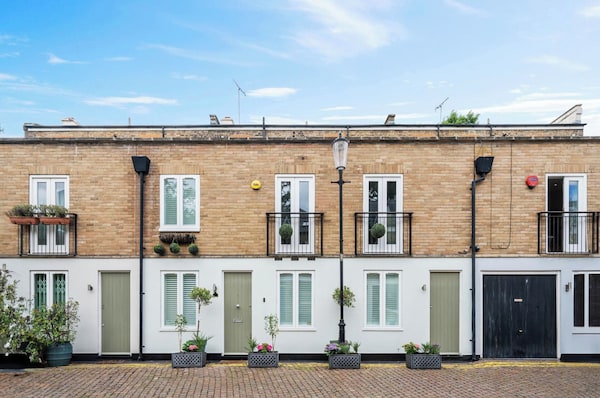 3 Bed City Centre House Sleeps 6 - Parking, Wifi - Londyn
