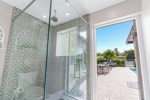 Interior - 3/3-5 Guests-Heated Pool-Waterfront Dock-Redone (Ft. Lauderdale)