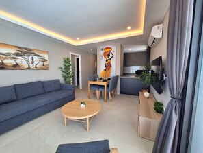 Panoramic Apartment, 1 Bedroom, Private Pool, Ocean View (603) | Private kitchen | Full-size fridge, microwave, oven, stovetop - Kololi Sands (Serrekunda)