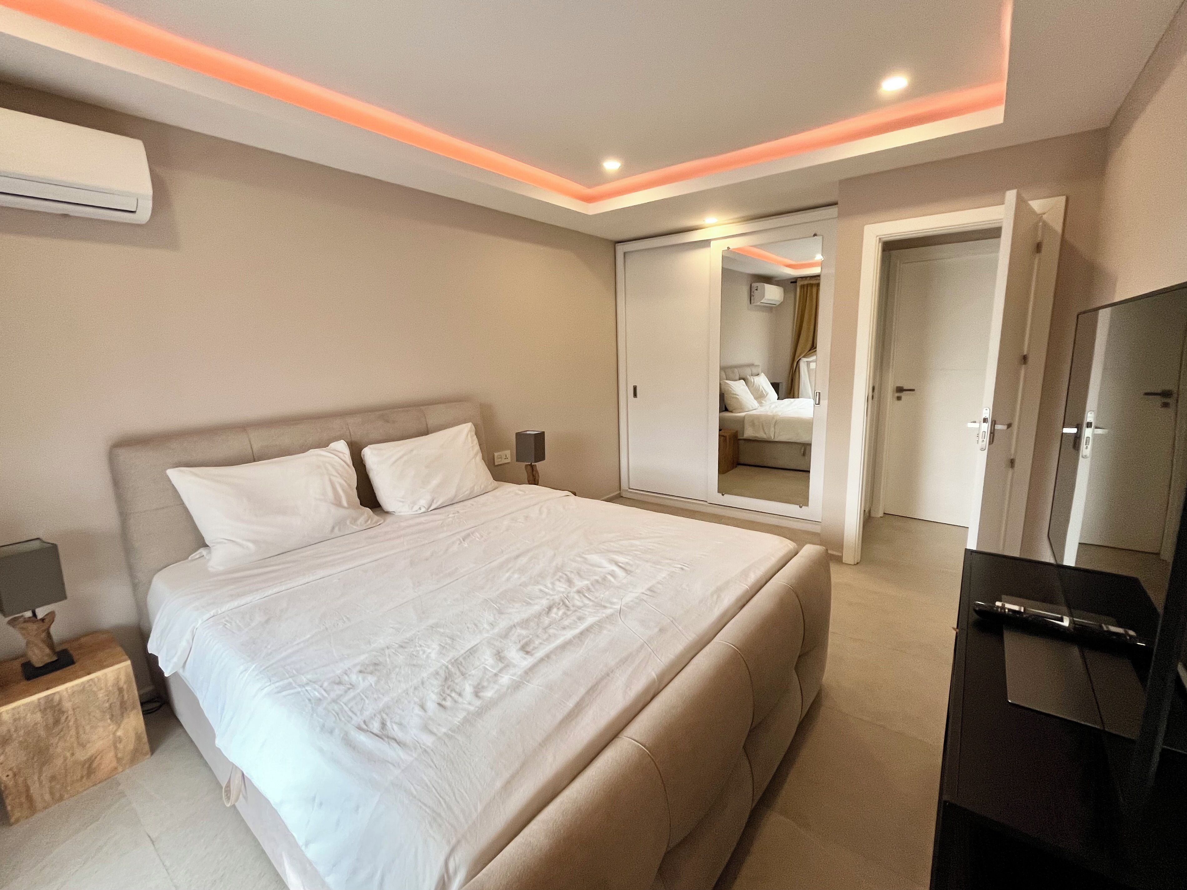 Standard Apartment, 1 Bedroom, Balcony (411 - 2nd floor) | Individuell inredning, unika möbler och strykjärn/strykbräda