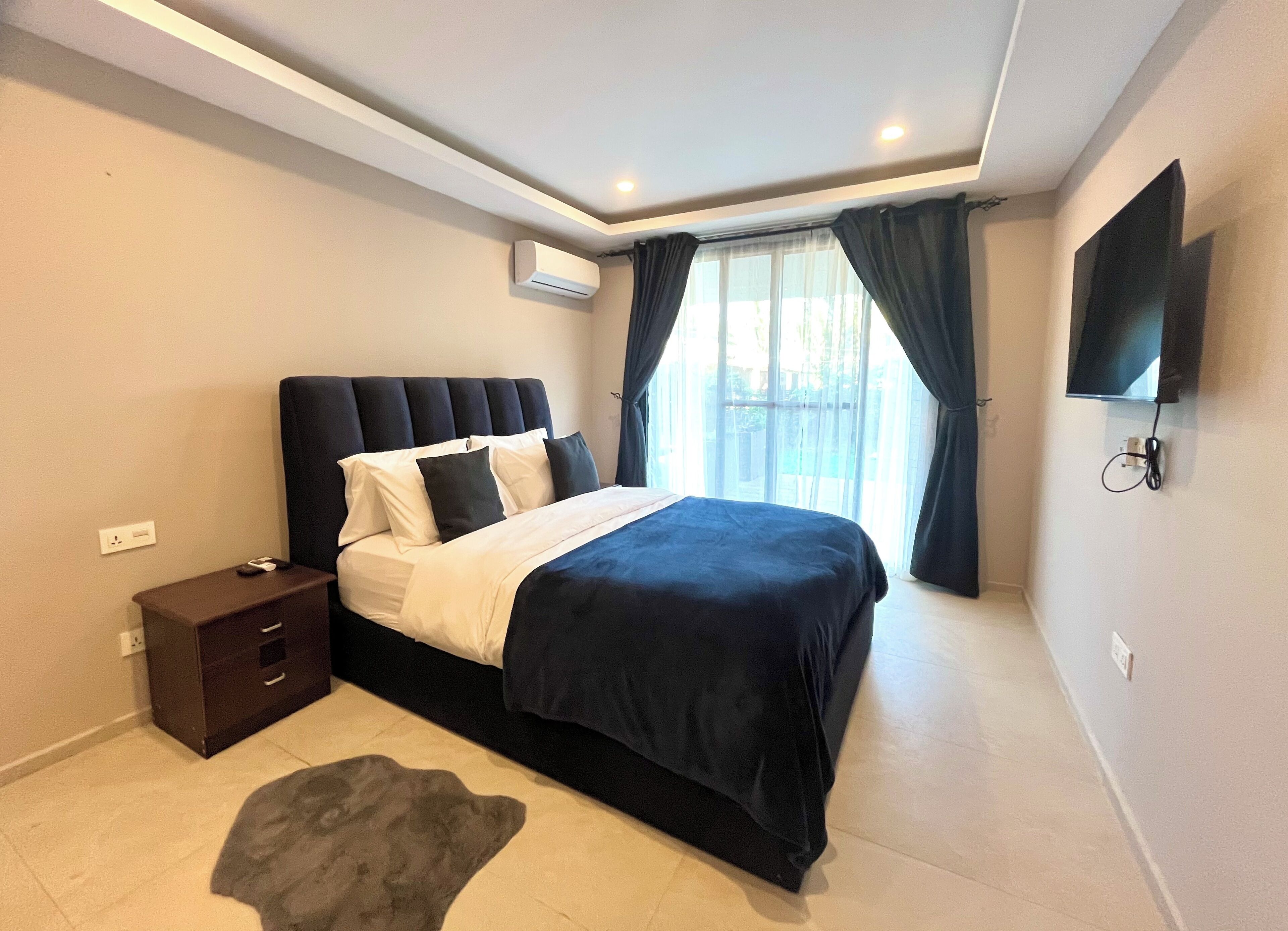 Standard Apartment, 1 Bedroom, Patio, Garden View (504) | Individually decorated, individually furnished, iron/ironing board