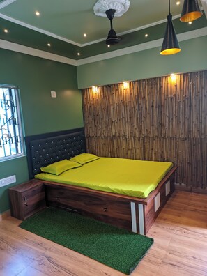 1 bedroom, iron/ironing board - Pravuprasad Homestay in Bhubaneswar: Serene Retreat with Modern Comforts (Bhubaneswar)