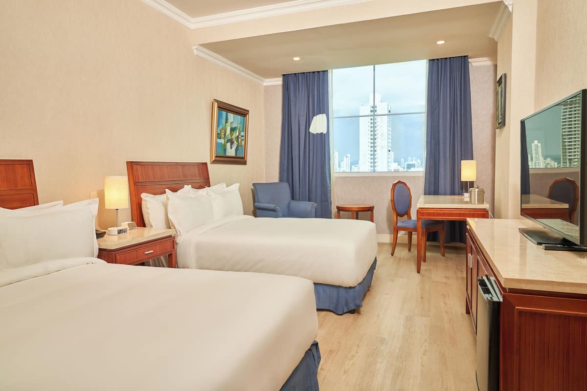 Standard-Doppelzimmer | Blick auf die Stadt