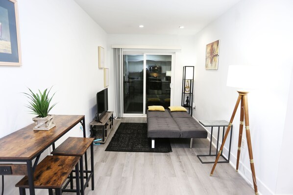 1 bedroom, iron/ironing board, Internet, bed sheets