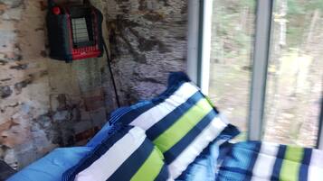 1 dormitori, wifi i roba de llit