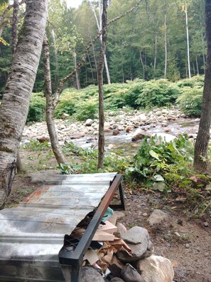 Property grounds - Bakerriver Tiny treehouse (Warren)