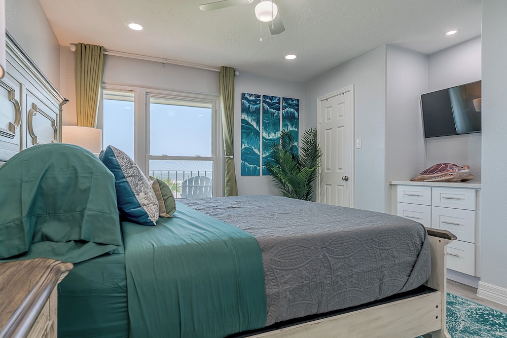 🐢Beachfront🐢 Stunning! Ocean View🐢Isla Tortuga Galveston Vrbo