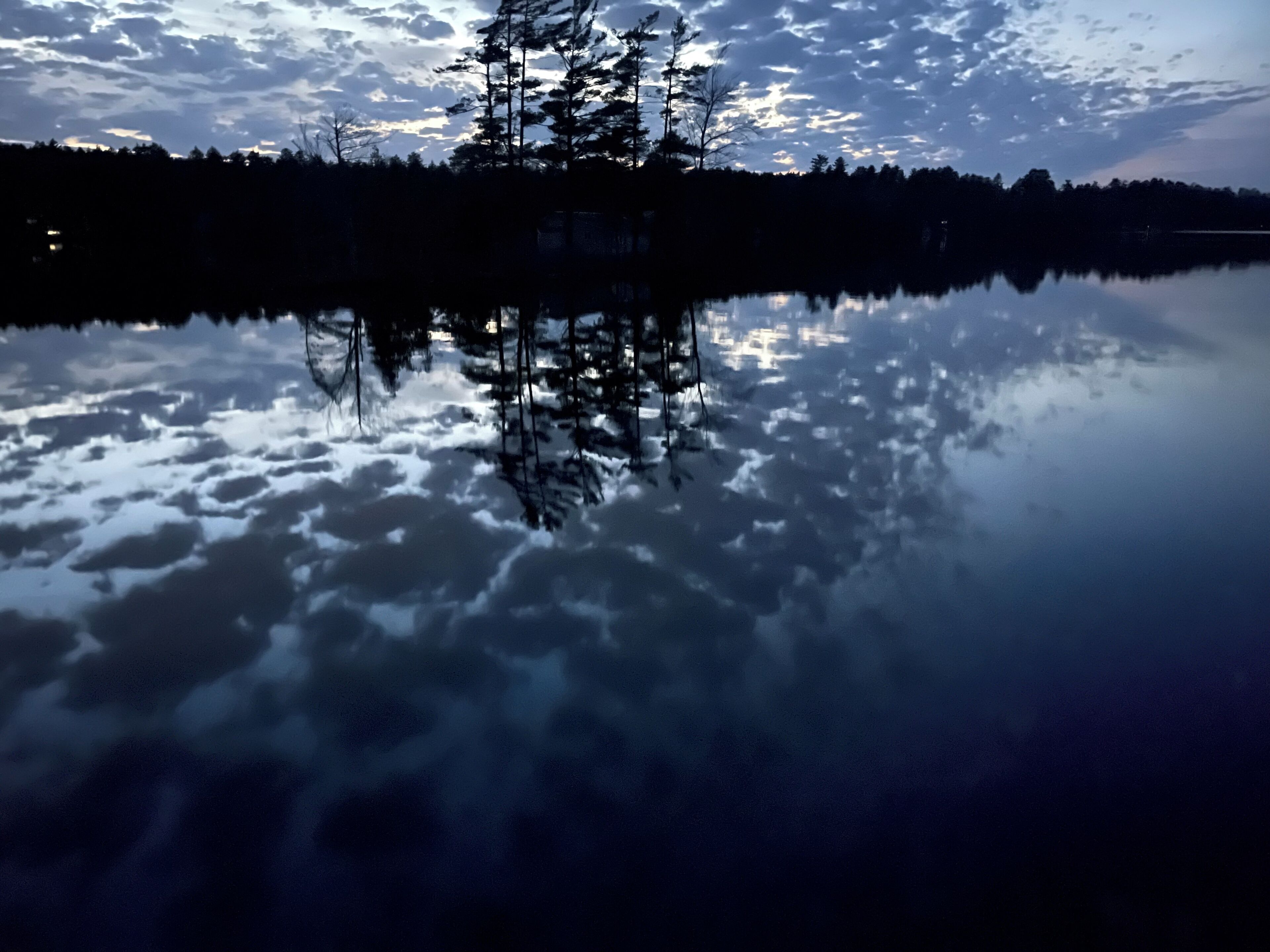 Relaxing lake retreat boating, swimming, paddle boarding near Acadia National Pk