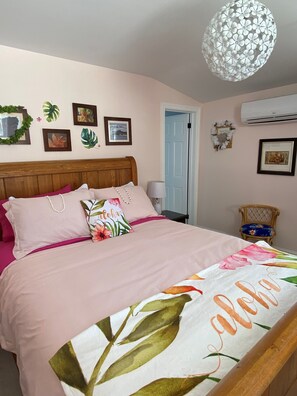 Kahi Aloha | Free WiFi - Seabank House Bed and Breakfast (Pictou)
