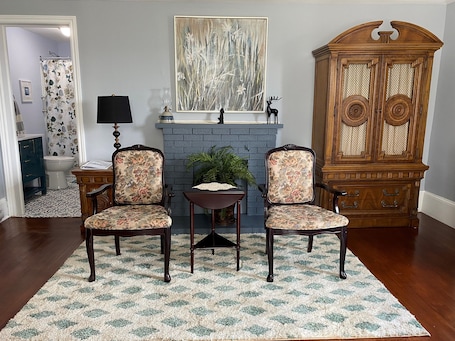 Hummingbird Suite | 1 bedroom, free WiFi