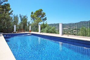 Pool - Villa Ses Costes with private pool, garden and panoramic views of the mountains in Alaró  (Alaro)