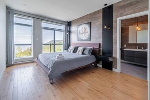 4 chambres, fer et planche à repasser, Wi-Fi, literie fournie