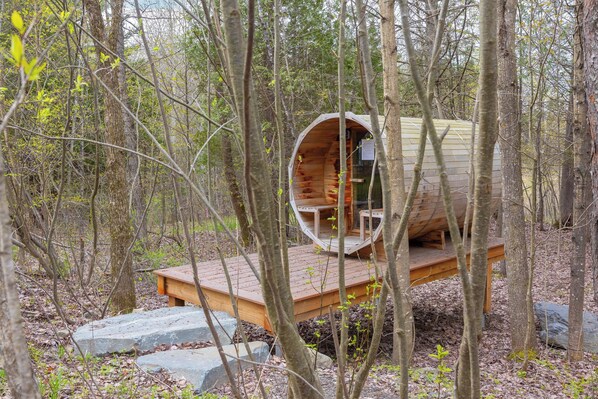 Shared sauna (2)