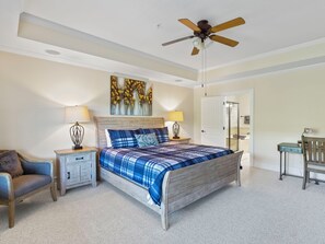 3 slaapkamers, een strijkplank/strijkijzer, wifi