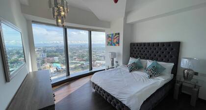 Homey Comfy CondoTel - AEON Towers