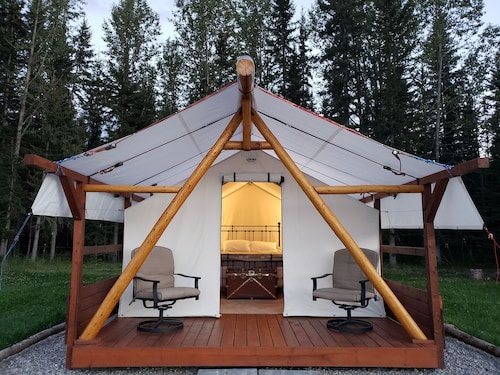 Glamping tent close to the river by Sundre, Alberta