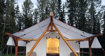 Glamping tent close to the river by Sundre, Alberta