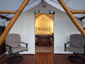 1 室のベッドルーム、WiFi (無料)、ベッドシーツ