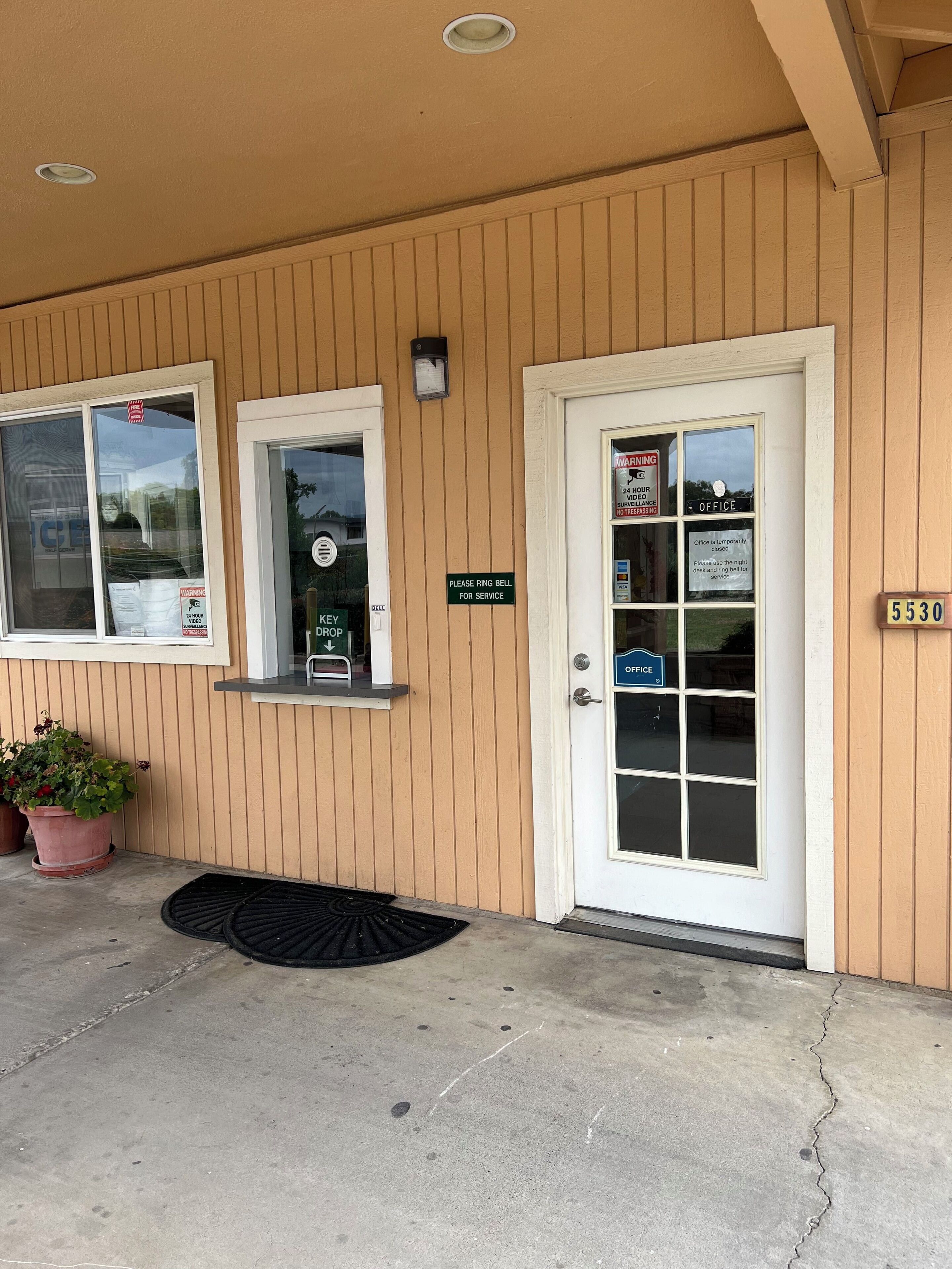 Mostrador para check-in y check-out