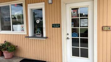 Mostrador para check-in y check-out