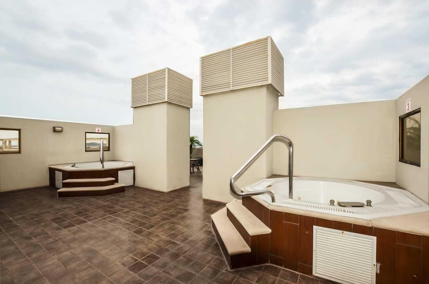 Bain à remous intérieur