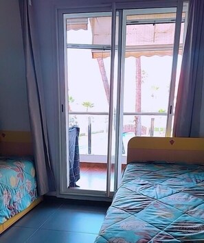 2 soverom, strykejern/-brett, wi-fi og sengetøy