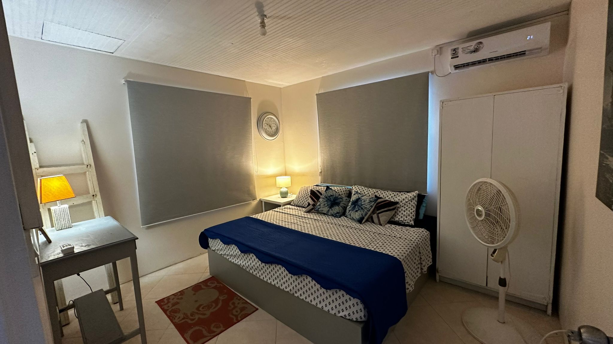 2 多间卧室、客房内保险箱、熨斗/熨衣板、免费 WiFi