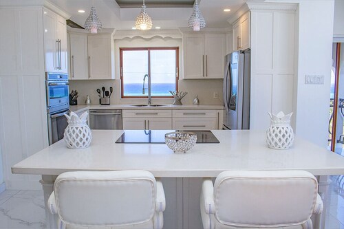 Experience pure luxury at our Private Penthouse Suite in Montego Bay!