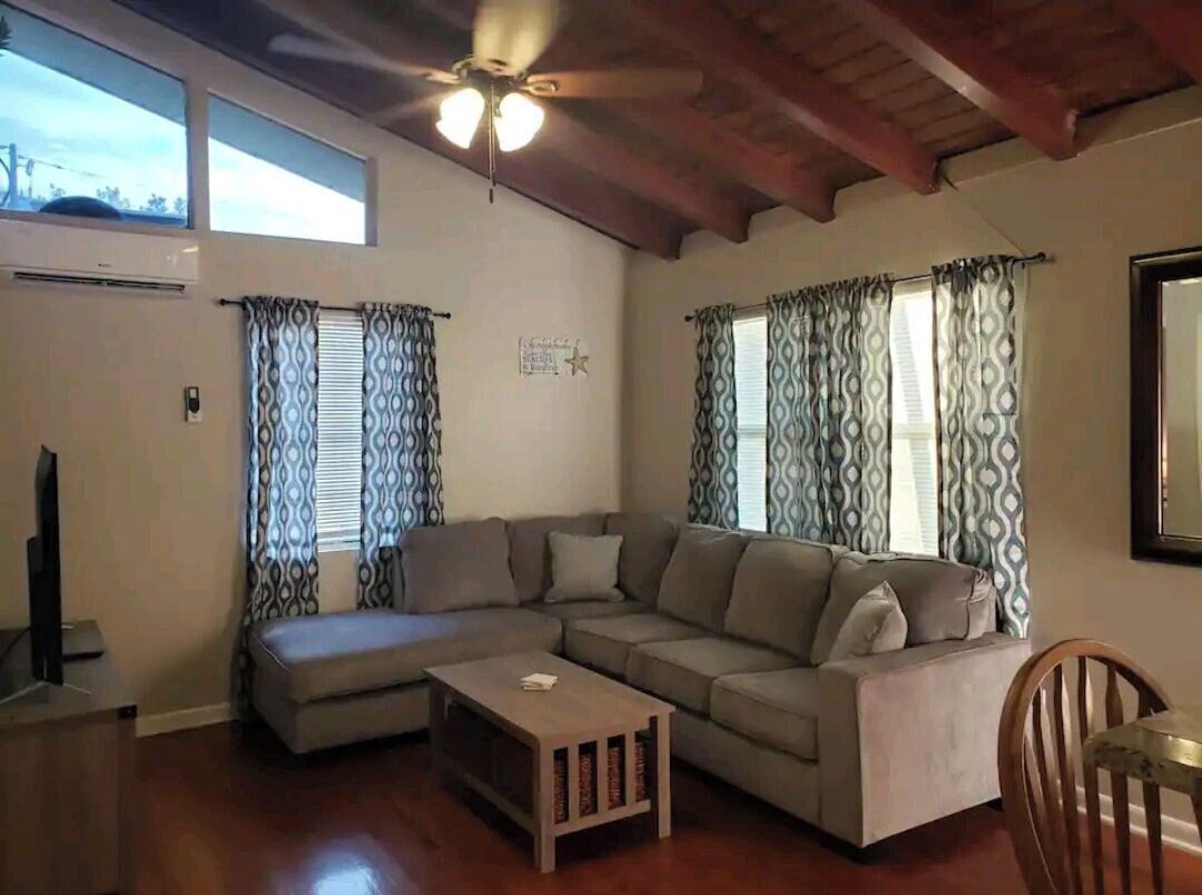 2 bedroom on Pinellas Trail!