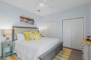 3 chambres, fer et planche à repasser, lit parapluie, Wi-Fi gratuit