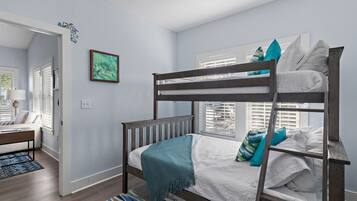 3 bedrooms, iron/ironing board, travel crib, free WiFi