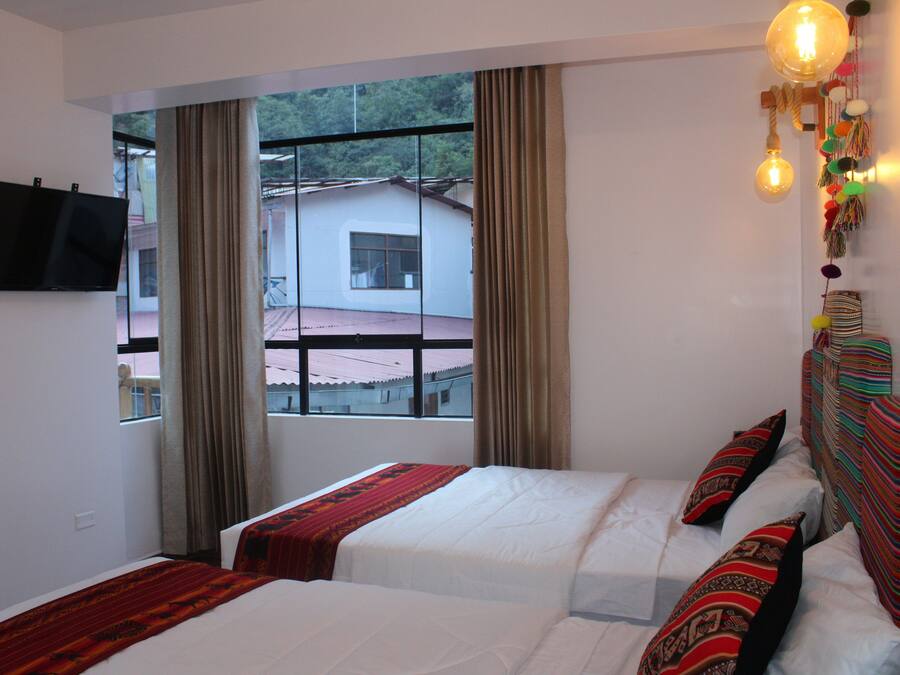 Egyptian cotton sheets, premium bedding, down duvets, desk