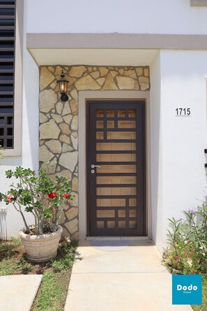 Villa | Exterior