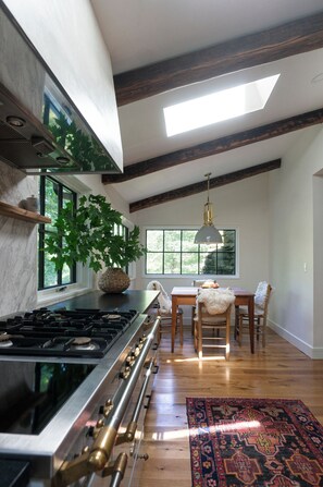 Fridge, microwave, oven, stovetop - The Peregrine: Flat Mountain Farm - expansive luxury home on historic 28 acre rhododendron farm (Highlands)