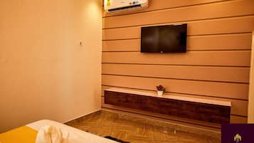 1 Schlafzimmer, Zimmersafe, Bügeleisen/Bügelbrett, Bettwäsche