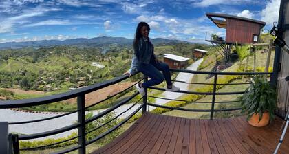 Hermosa Cabaña en Guatapé con Jacuzzi - Hermosa Visa y Paisaje