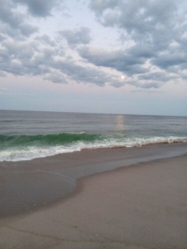 Exclusive PRIVATE Beach for 1 Home ONLY + Oceanfront Pool