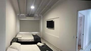 Firemannsrom | Sengetøy av topp kvalitet, skrivebord og wi-fi (inkludert)