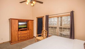 1 Schlafzimmer, BĂŒgeleisen/BĂŒgelbrett, WLAN, BettwĂ€sche