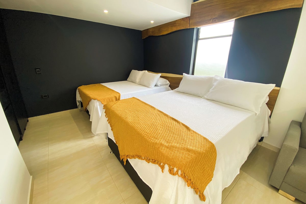 Luxury Apartment, 1 Bedroom | 1 bedroom, premium bedding, laptop workspace, soundproofing