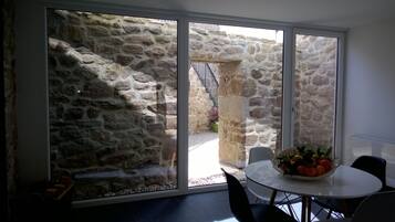 Exclusive Condo | Private kitchen | Electric kettle