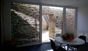 Kondominium Eksklusif | Dapur pribadi | Ketel listrik