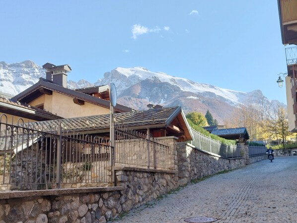 Exterior - Luxury studio apartment in villa. 50 MT from cable car departure. Unique position (Limone Piemonte)